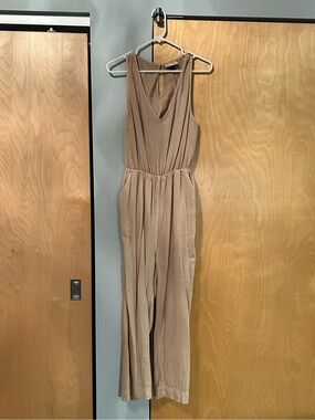 Sleeveless Taupe Wide-Leg Linen Jumpsuit